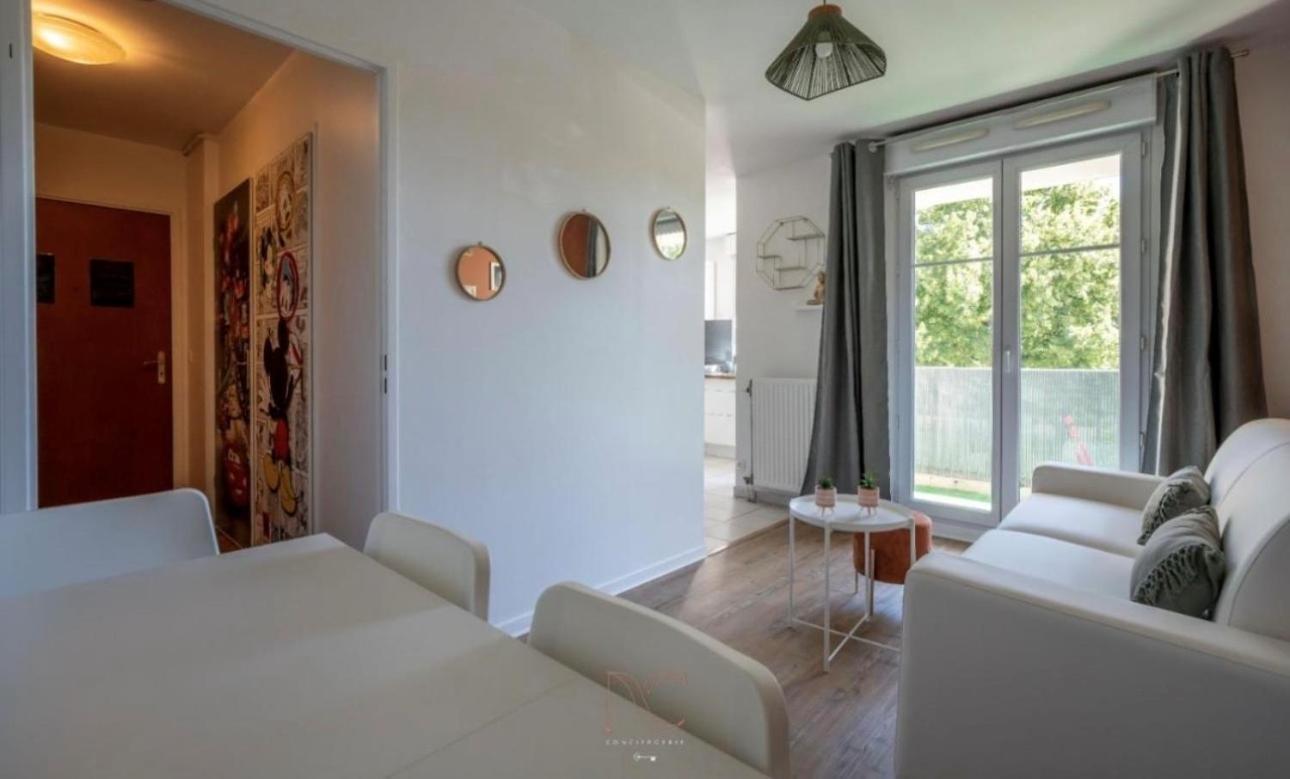 Appartement Castle - 10 Minutes De Disney Bussy-Saint-Georges Esterno foto